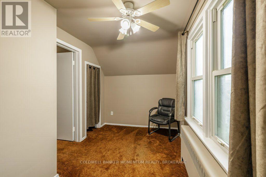 25 Clayburn Avenue Property Photo 21