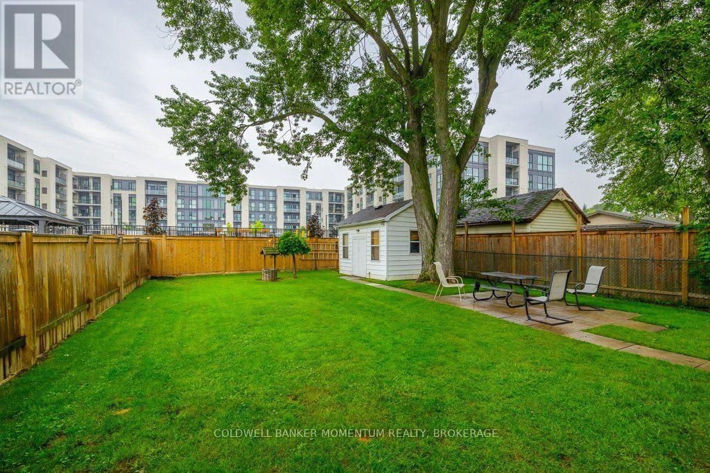 25 Clayburn Avenue Property Photo 27