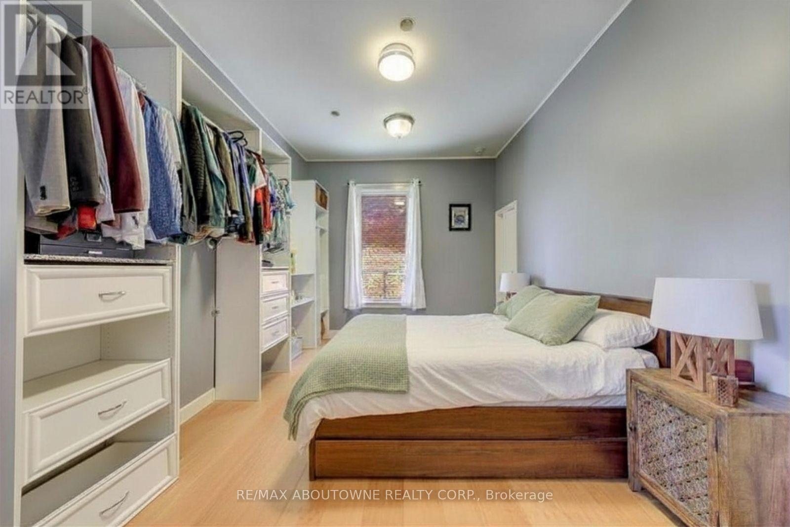 100 Grant Avenue Property Photo 11