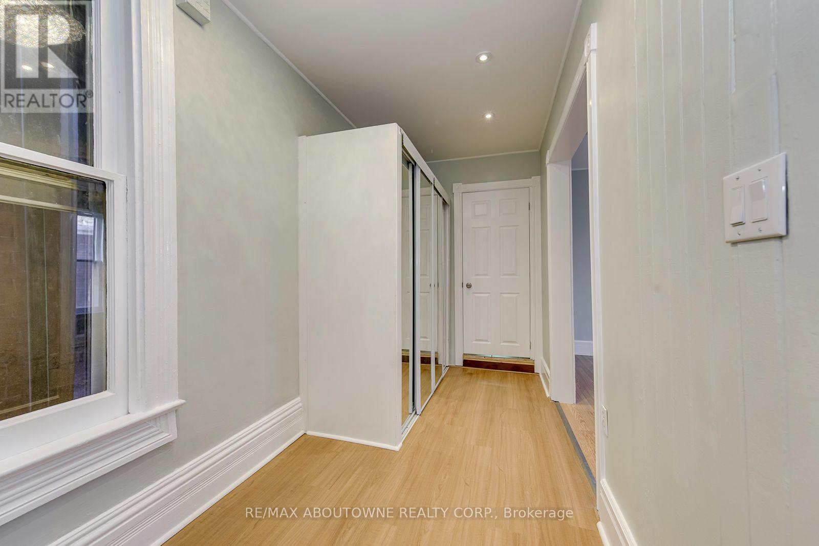 100 Grant Avenue Property Photo 15