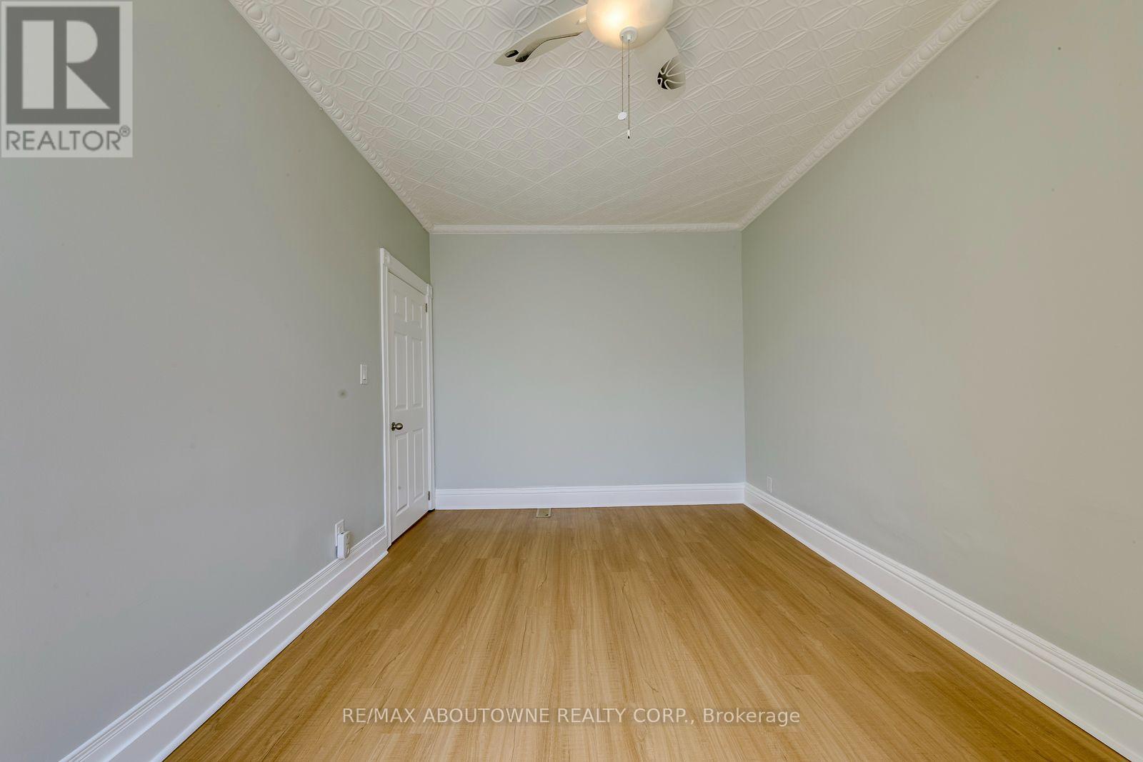 100 Grant Avenue Property Photo 23