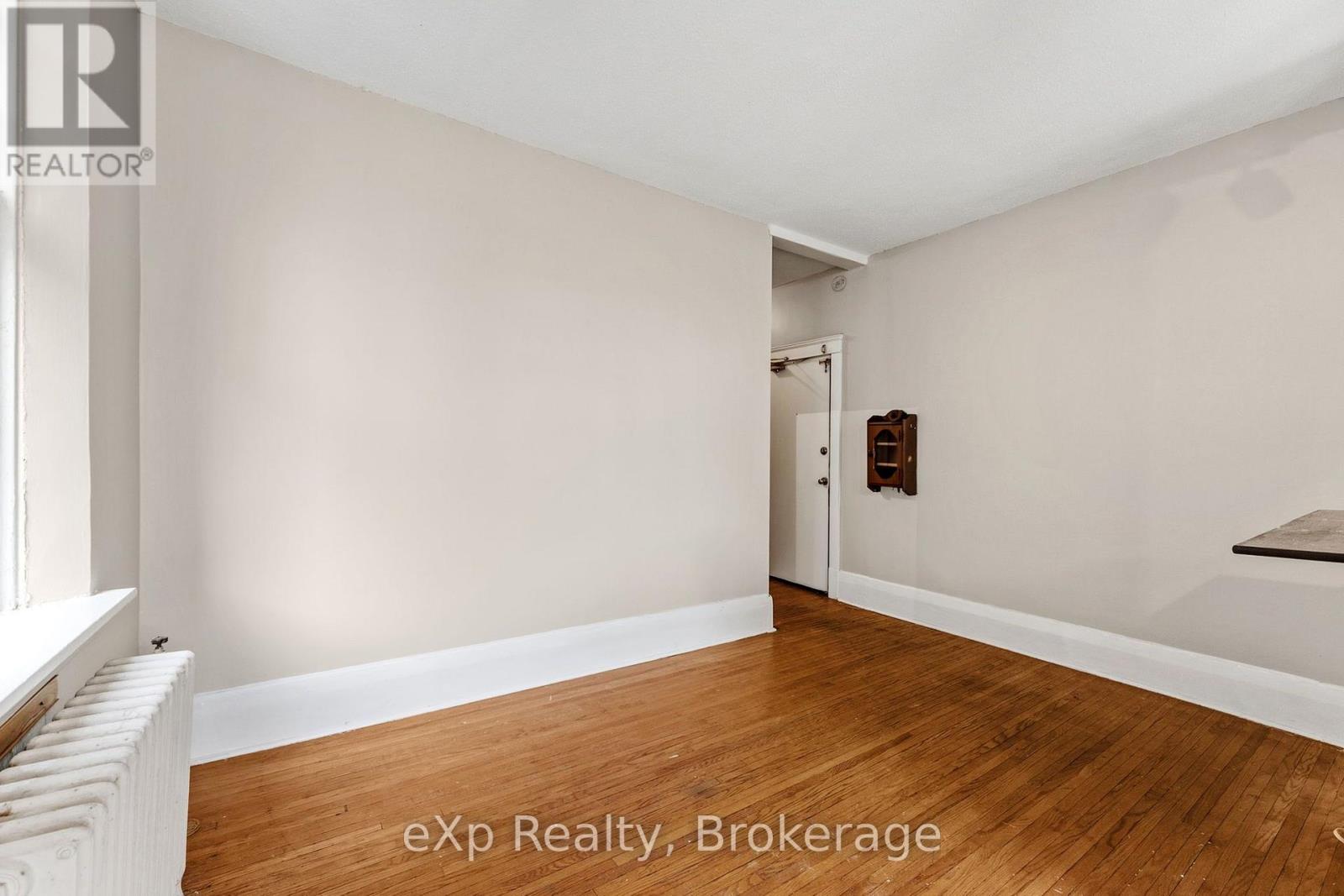 25 - 109 Downie Street Property Photo 6
