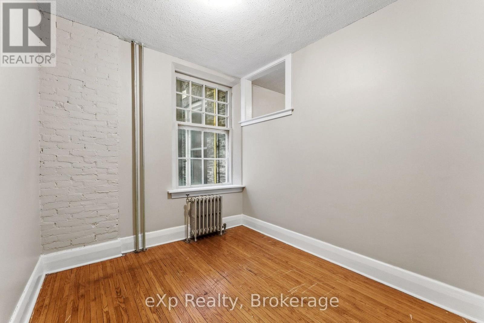 25 - 109 Downie Street Property Photo 8
