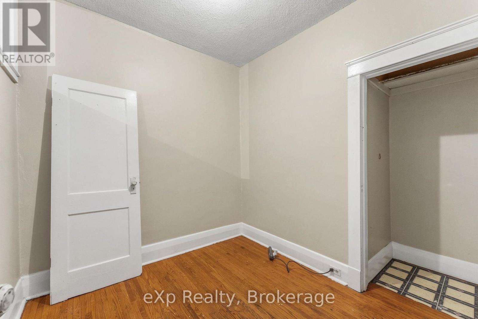 25 - 109 Downie Street Property Photo 11