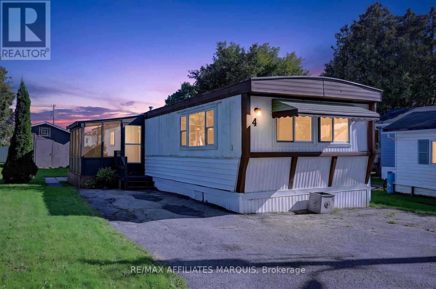 4 Bridle Path Property Photo 1