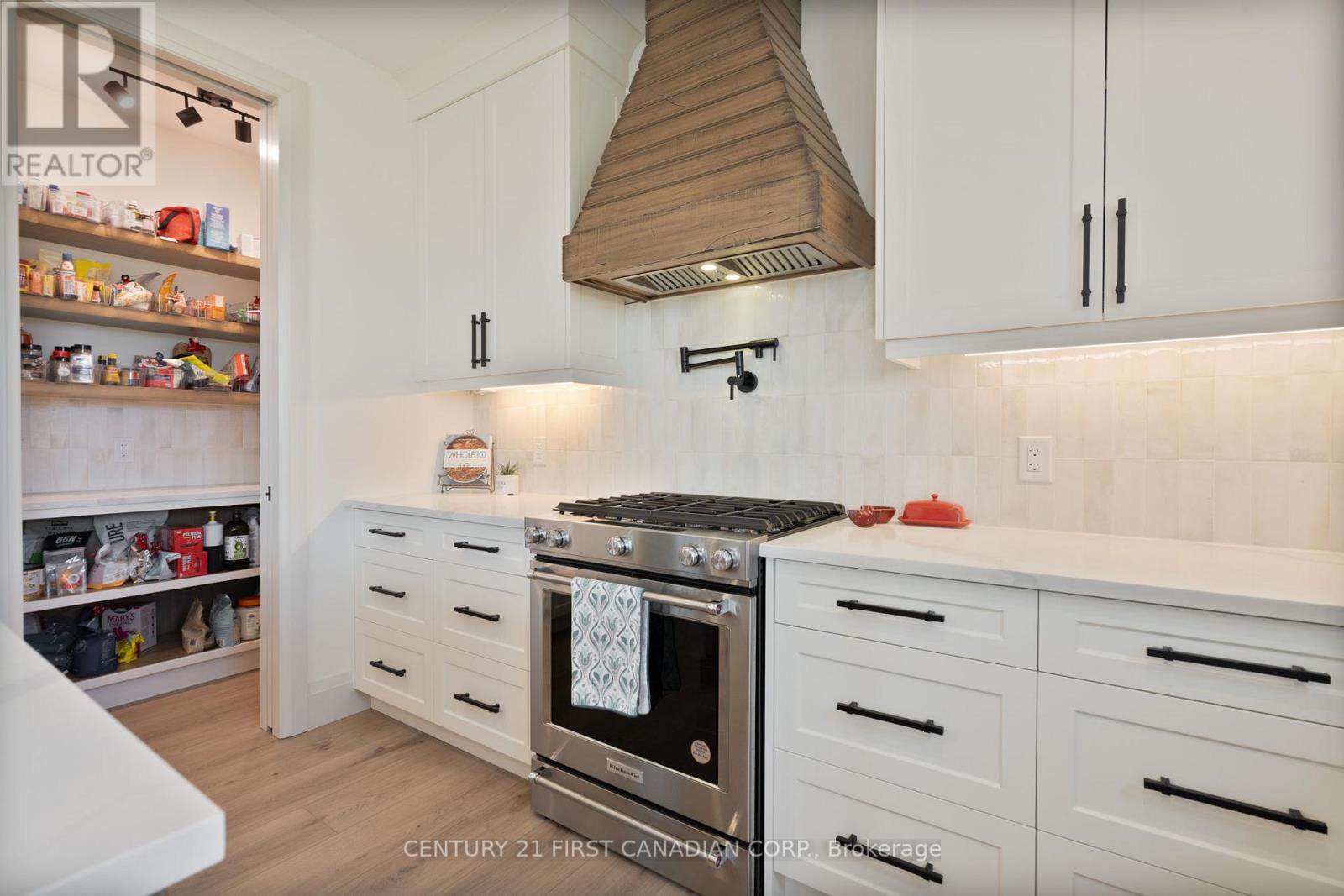 24 Postma Crescent Property Photo 14