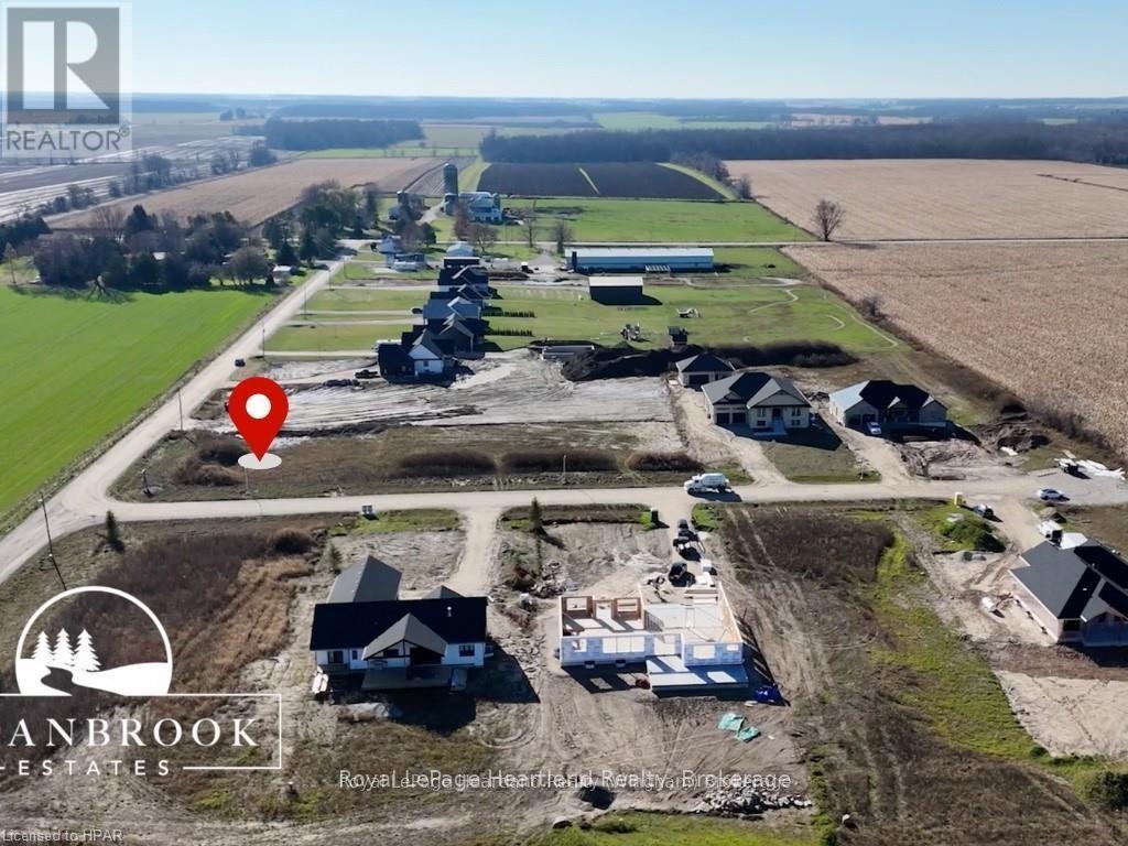 84349 KENT LINE Property Photo 1