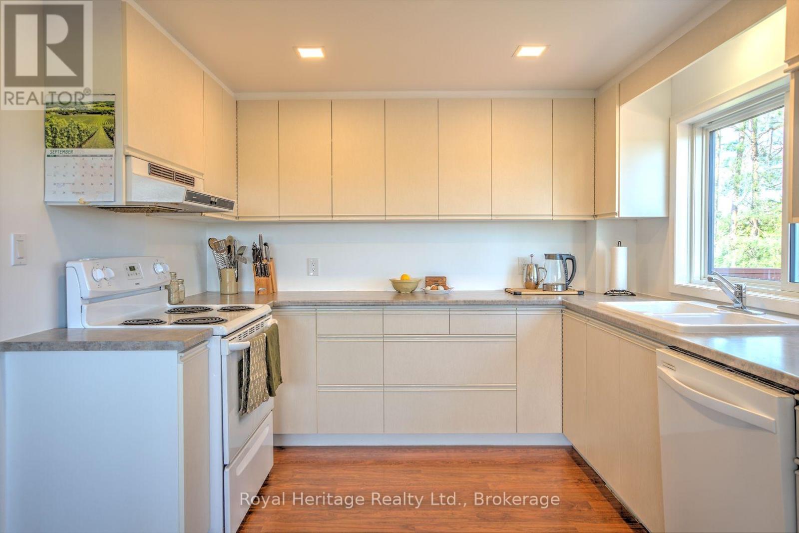 215 Fifth Line Dummer South Road Property Photo 16