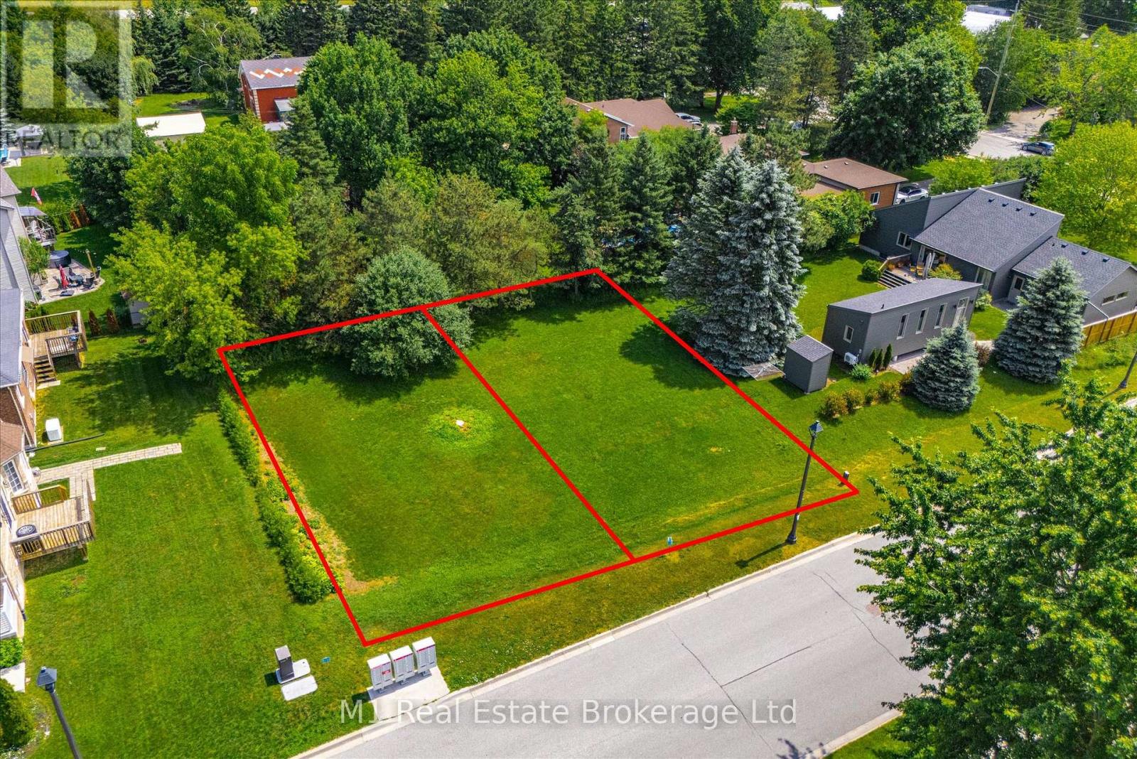Steele Street Property Photo 17