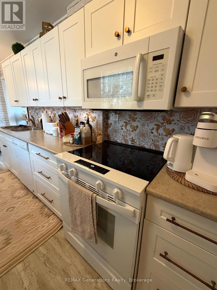 77 Yawkey Avenue Property Photo 9