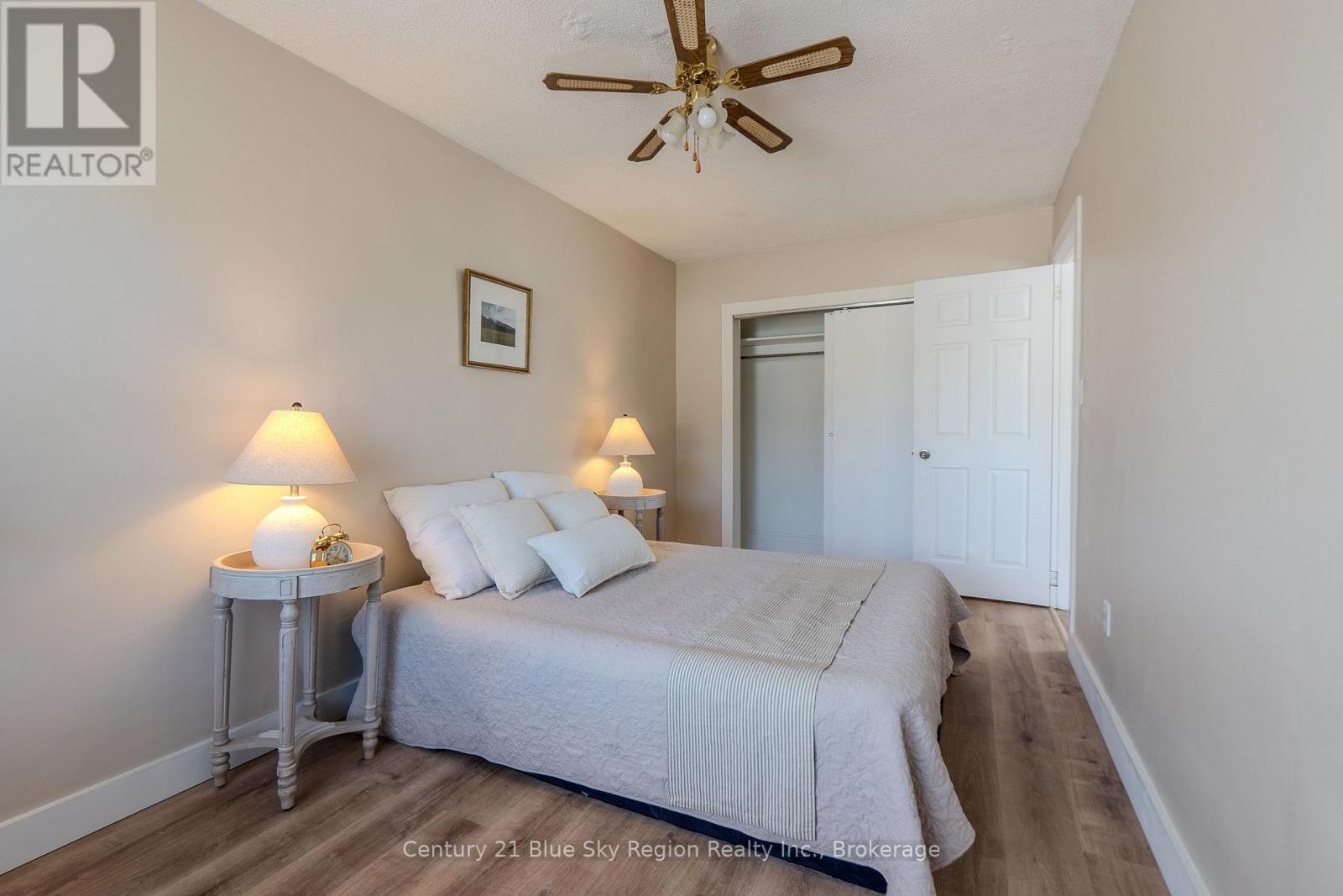 452 King Street W Property Photo 17