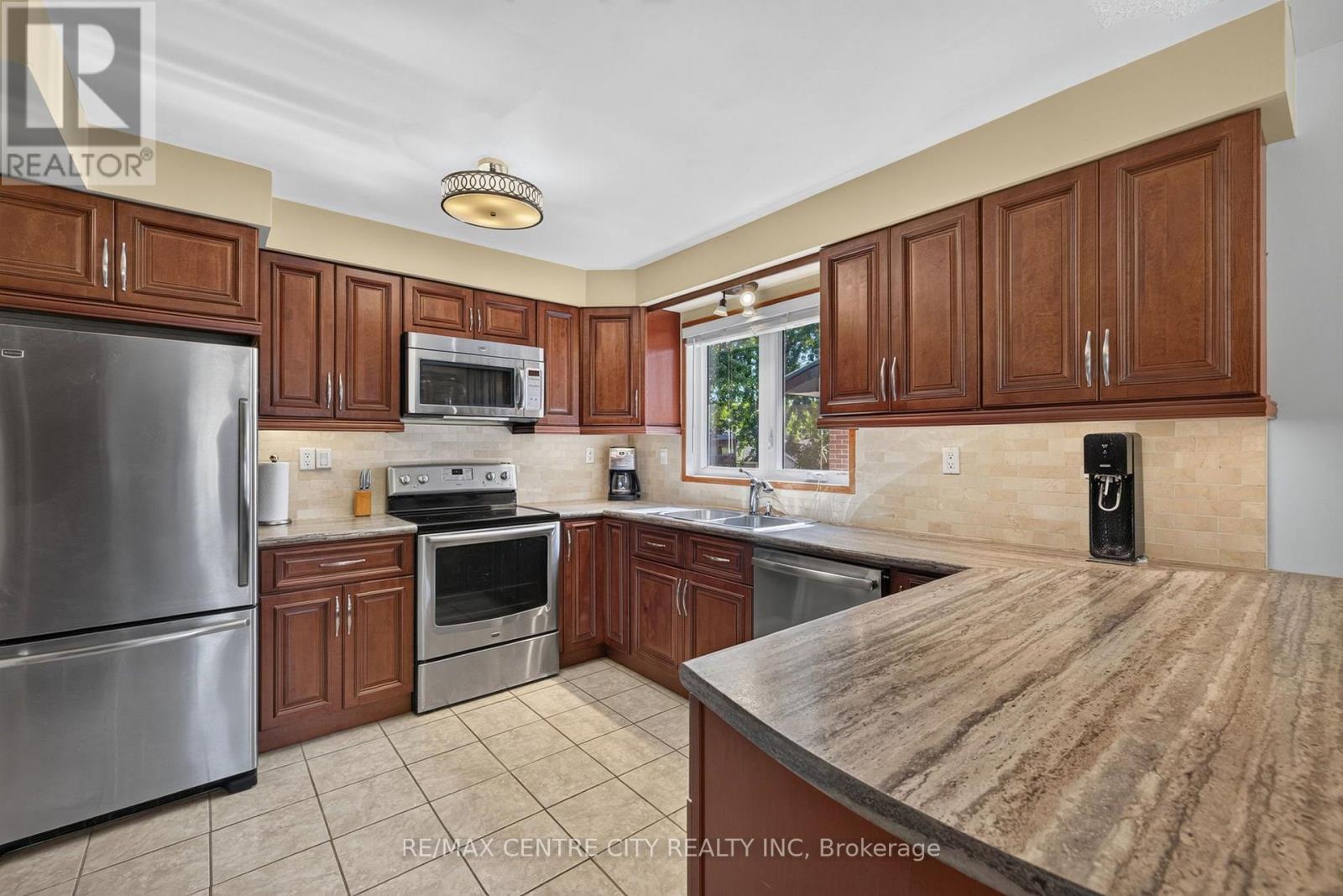 59 Westgate Avenue Property Photo 8