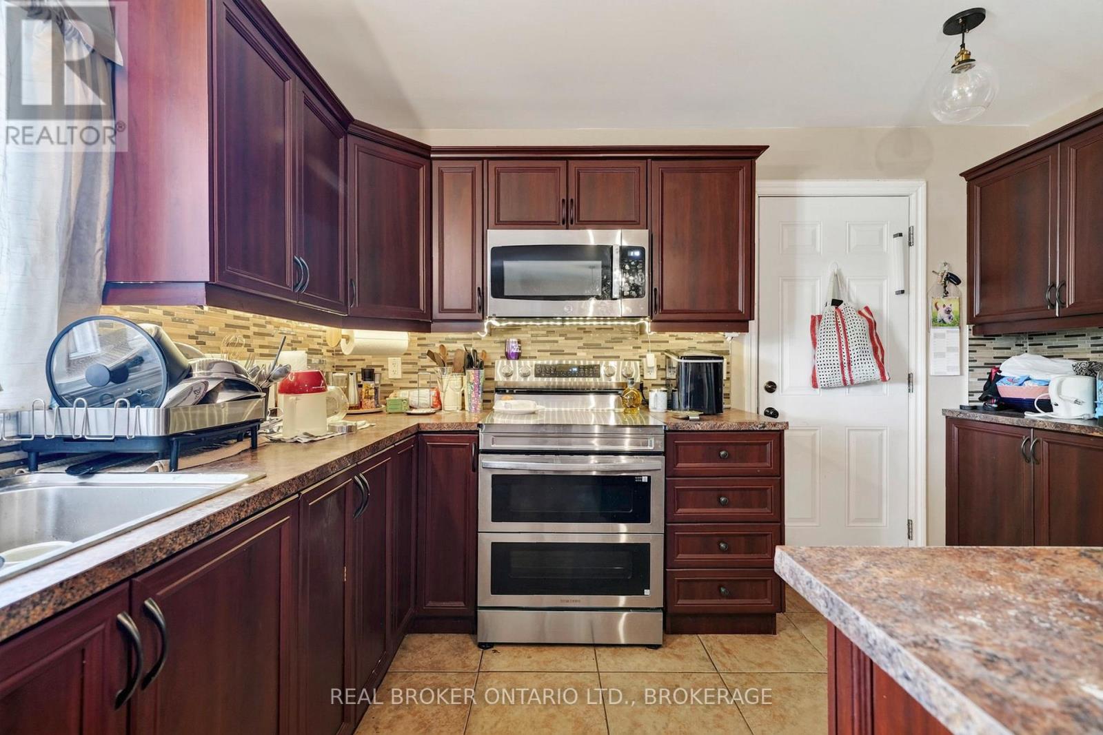 30 High Street Property Photo 8