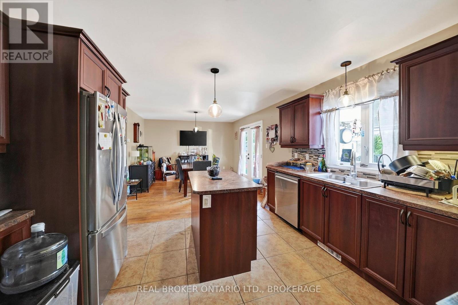 30 High Street Property Photo 11