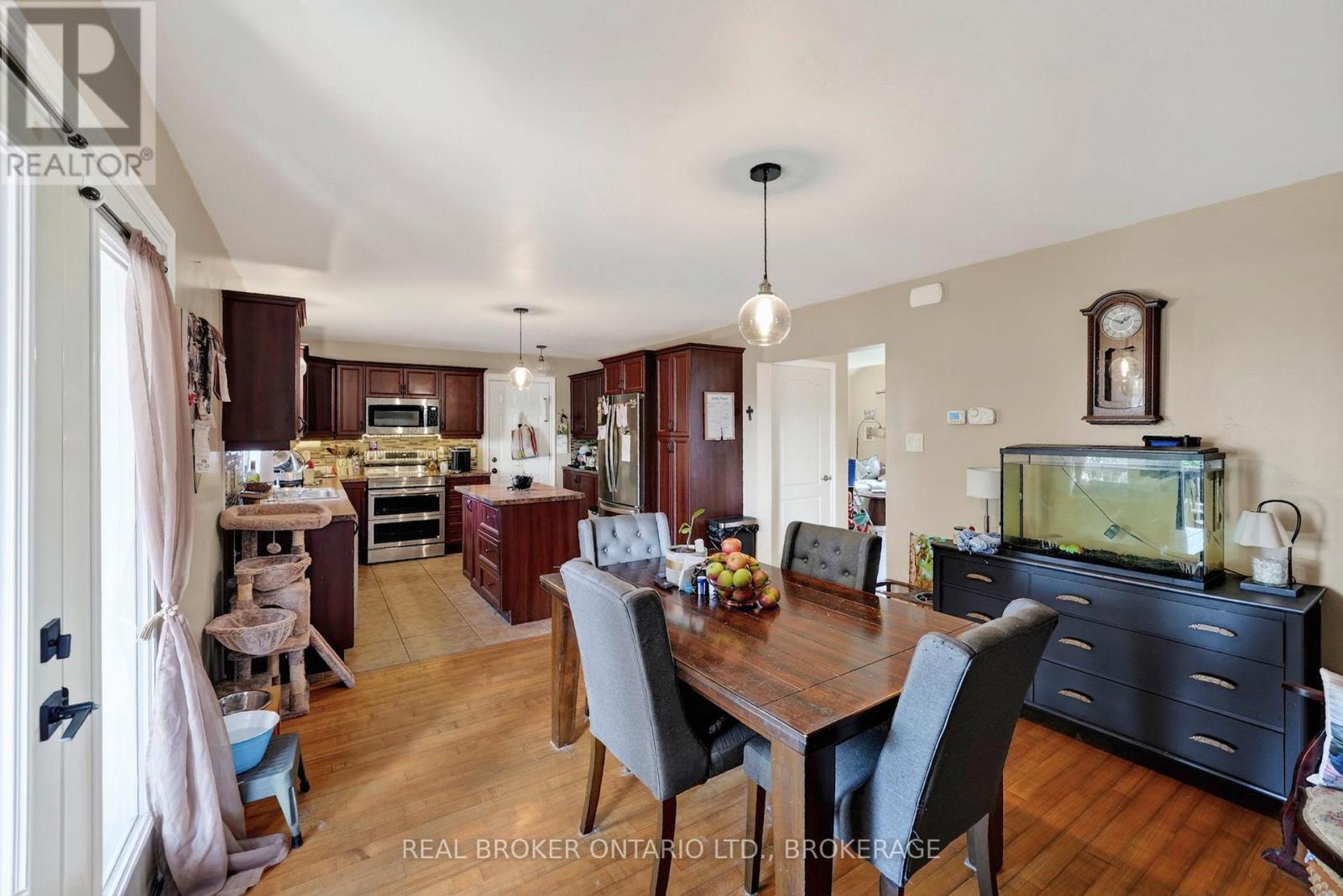 30 High Street Property Photo 13