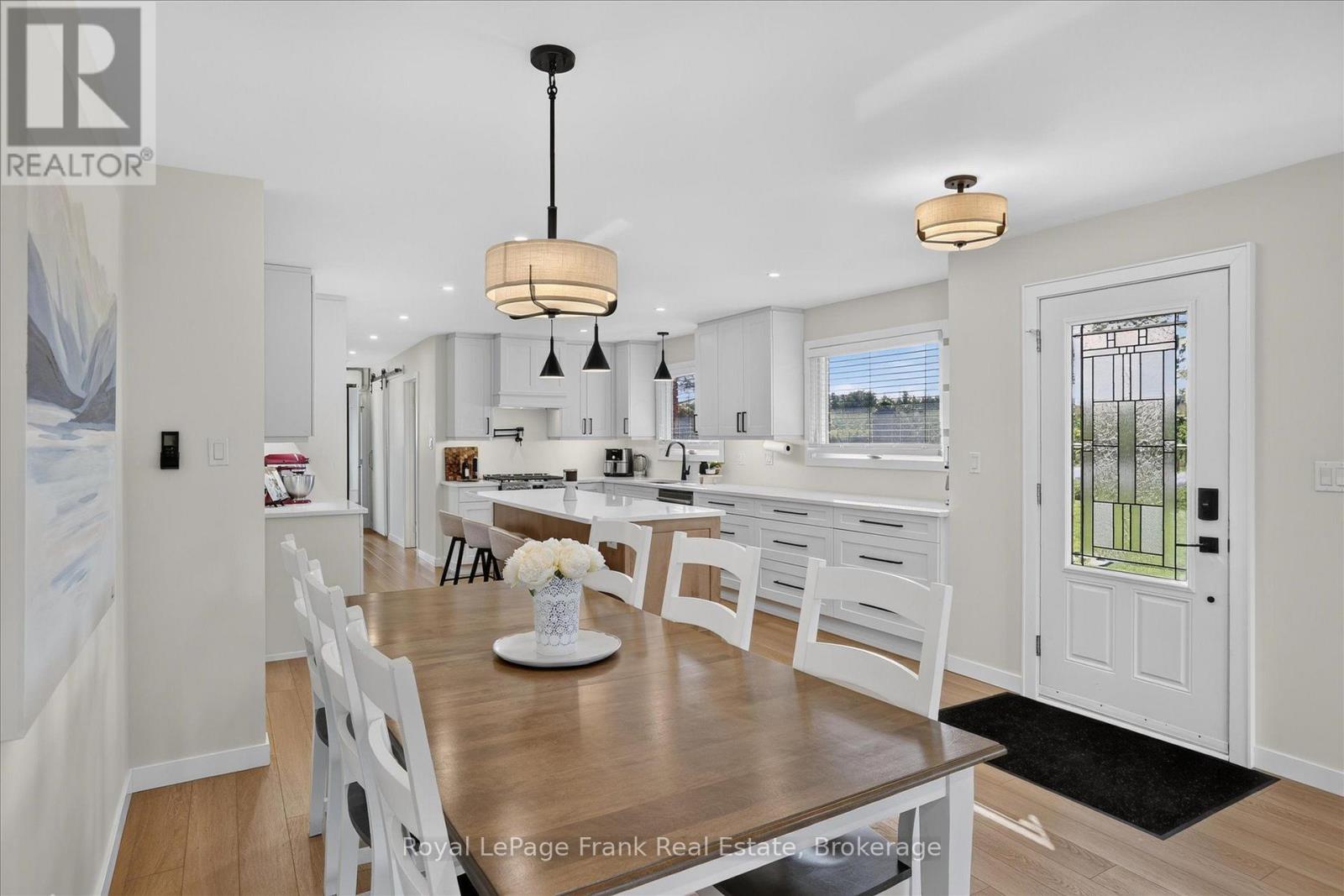170 Kerry Line Property Photo 10