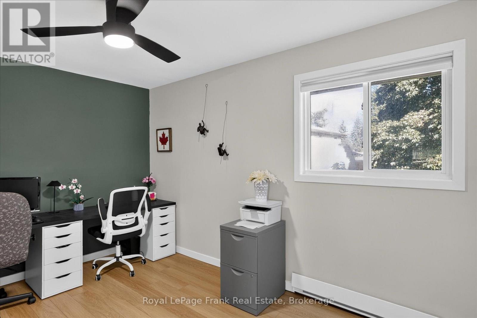 170 Kerry Line Property Photo 20