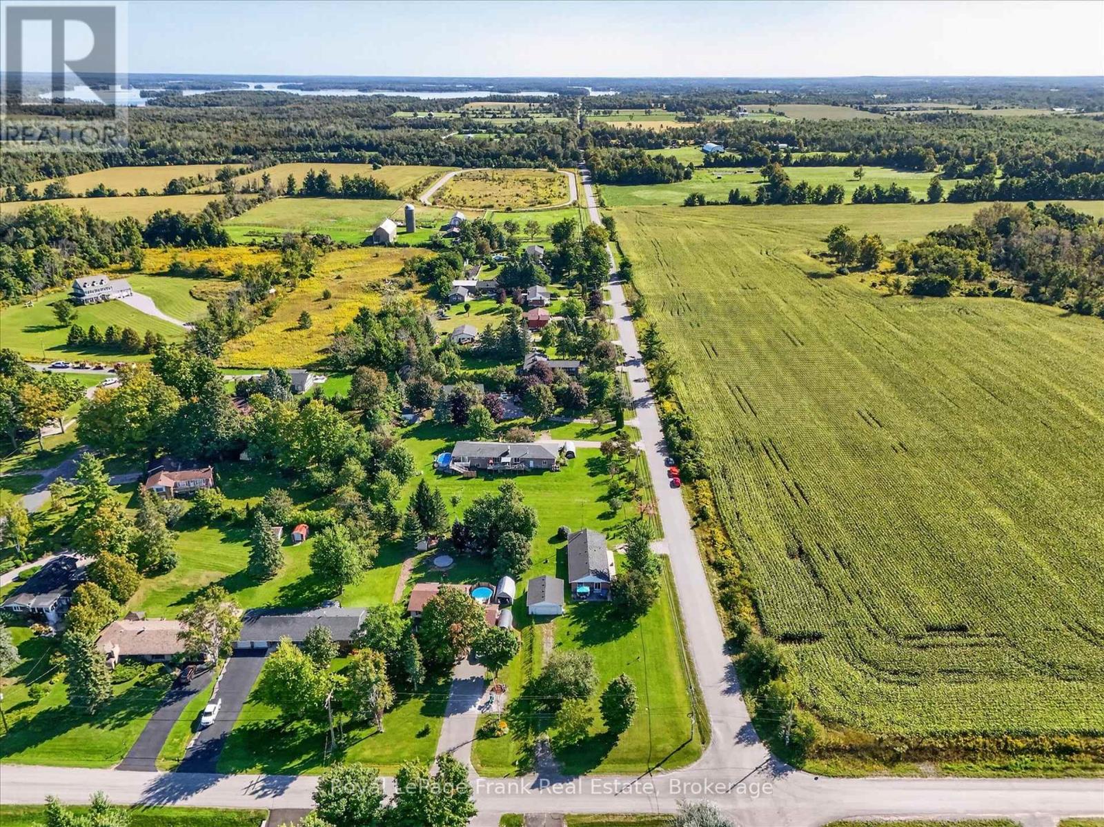 170 Kerry Line Property Photo 41
