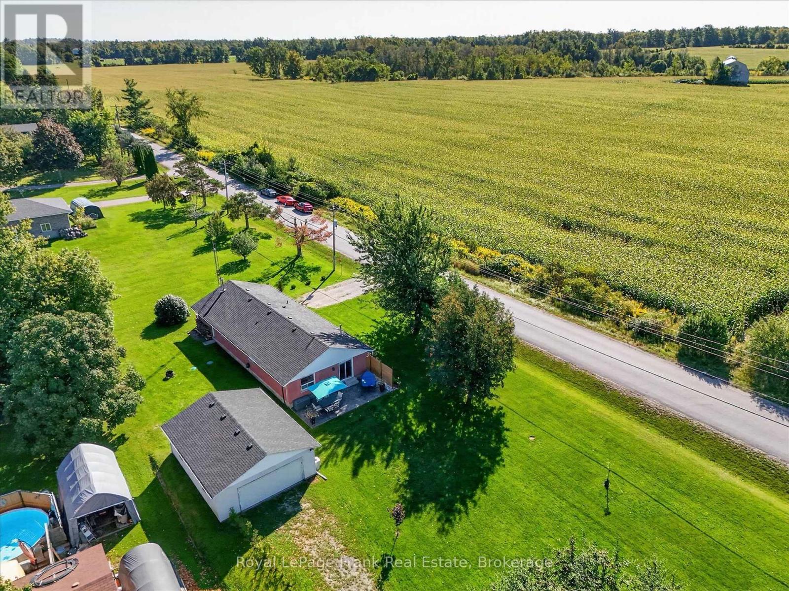 170 Kerry Line Property Photo 43