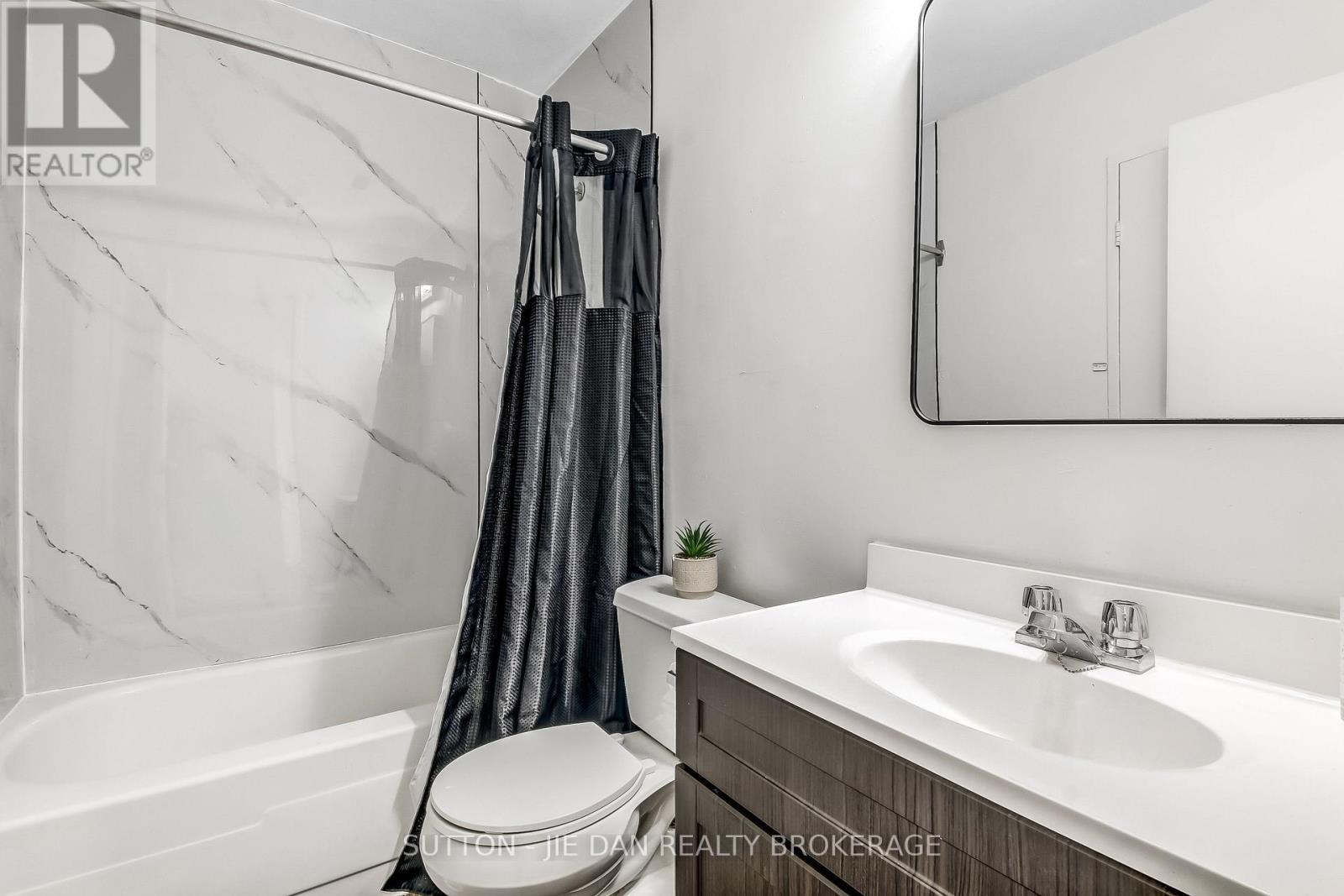 605 - 583 Mornington Avenue Property Photo 10