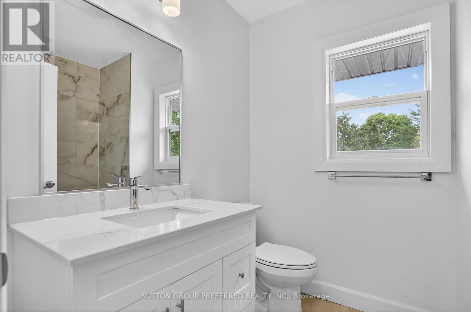 665 Piccadilly Street Property Photo 27