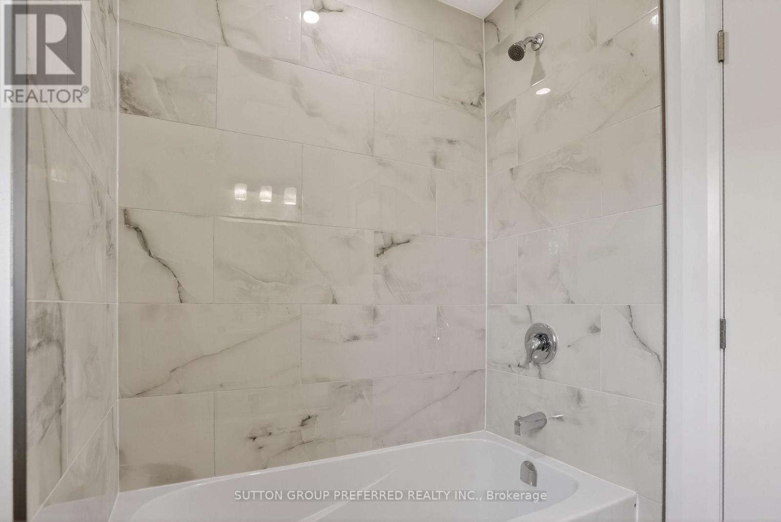 665 Piccadilly Street Property Photo 28