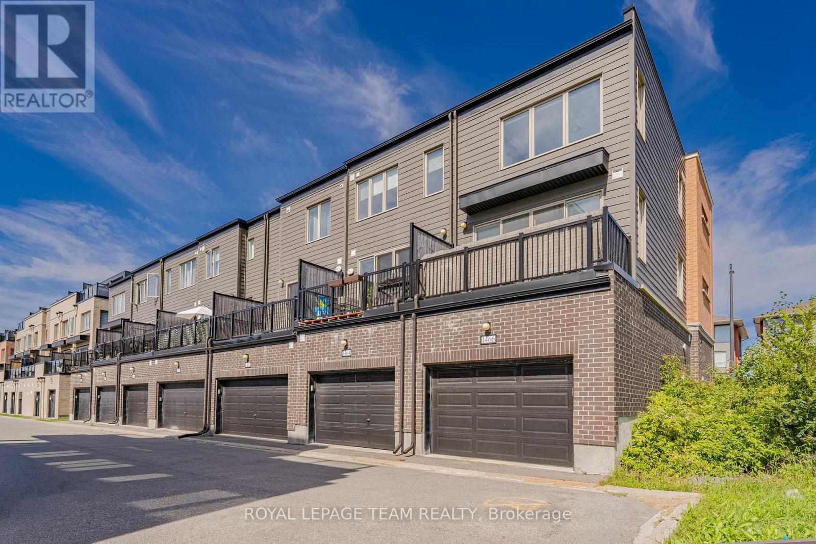 1466 Hemlock Road Property Photo 4
