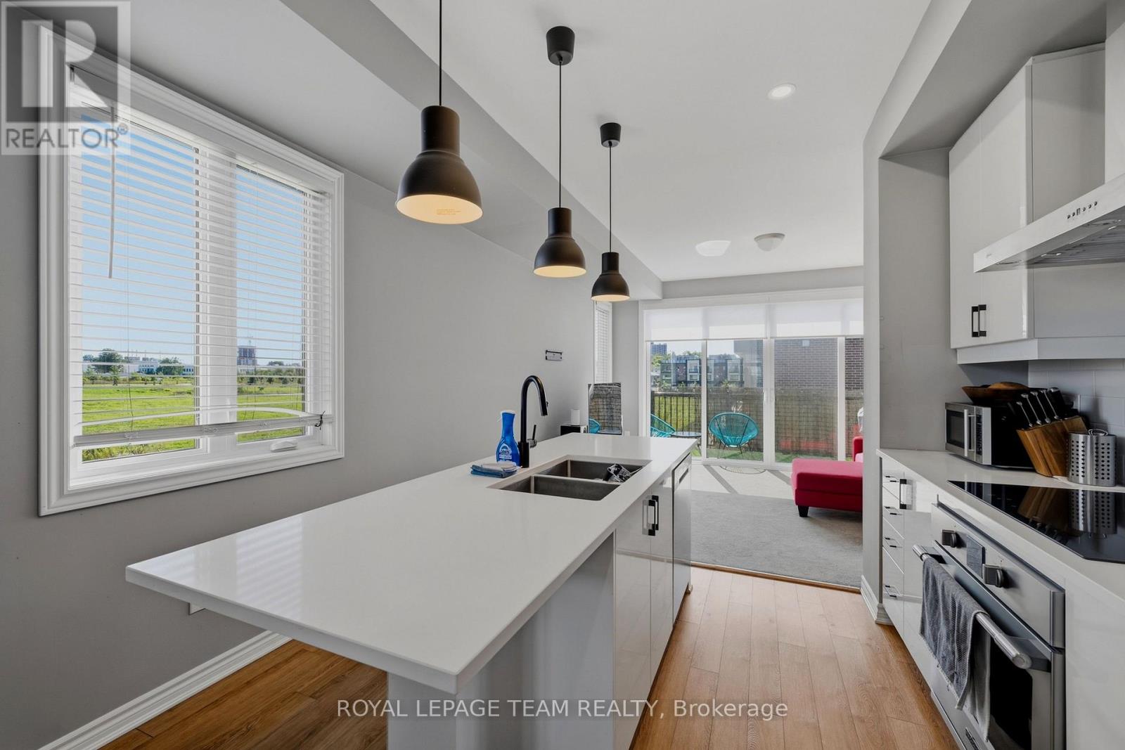 1466 Hemlock Road Property Photo 12