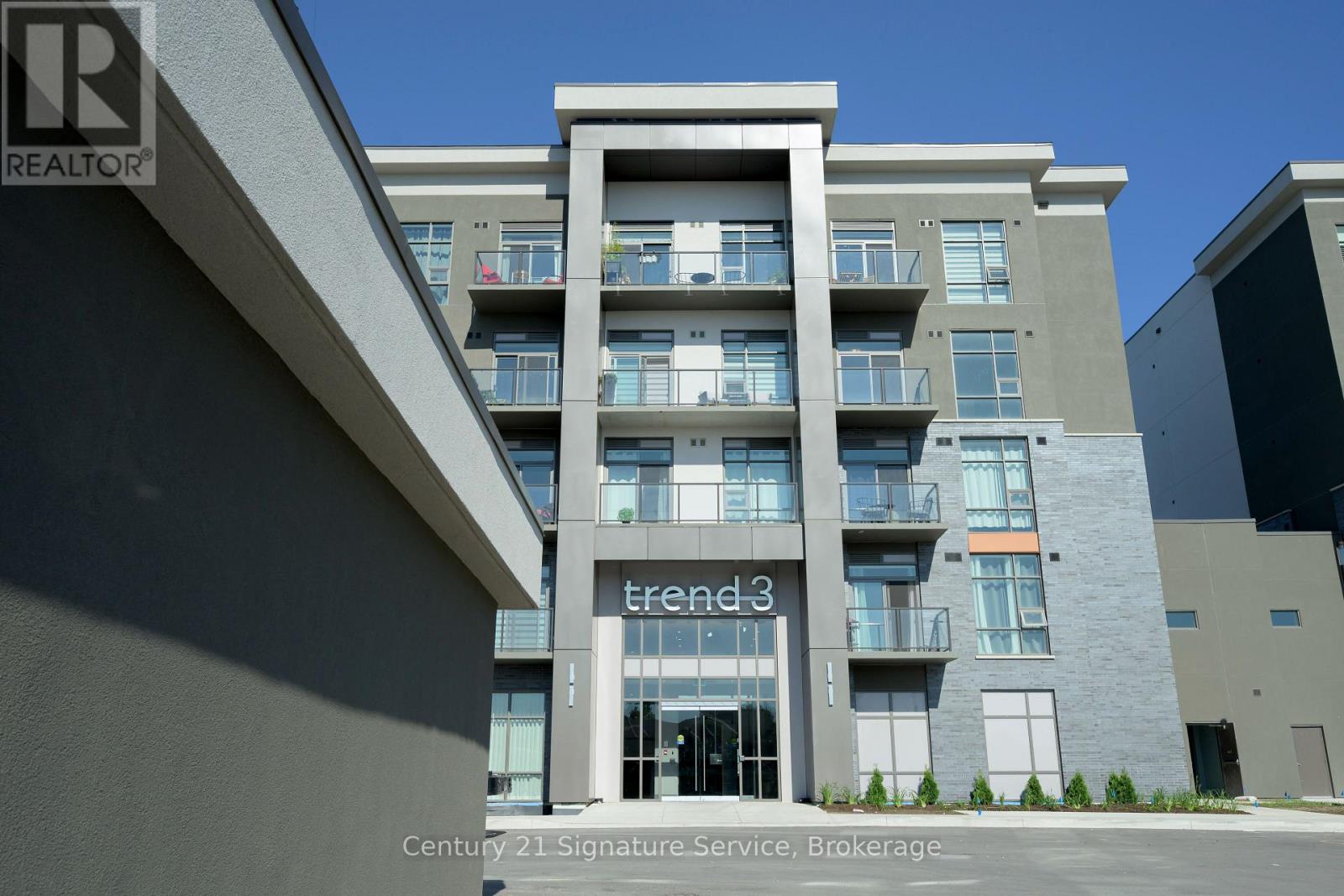 1013 - 470 Dundas Street E Property Photo 2