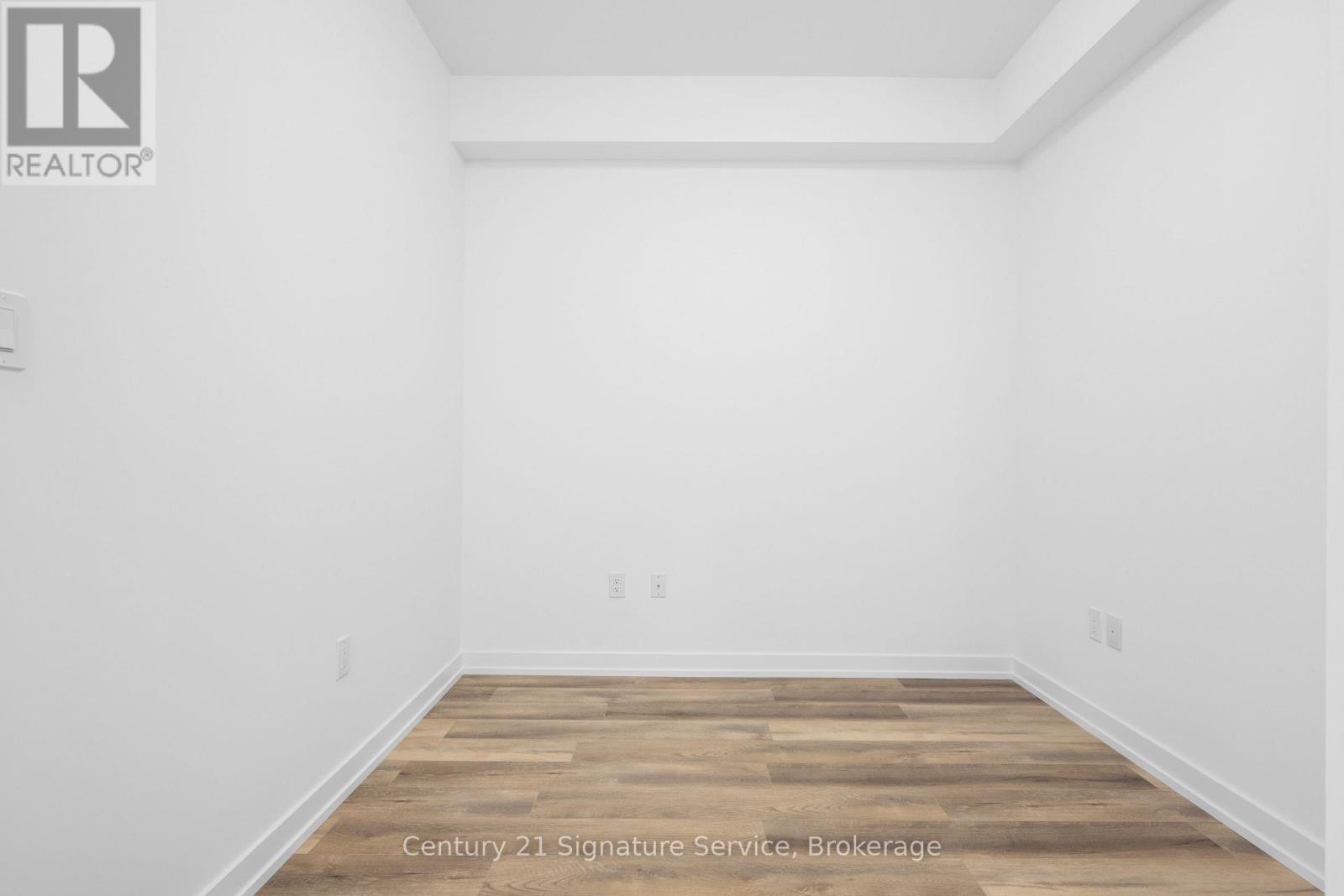 1013 - 470 Dundas Street E Property Photo 8