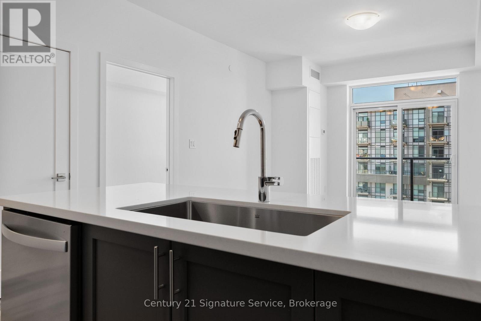 1013 - 470 Dundas Street E Property Photo 14