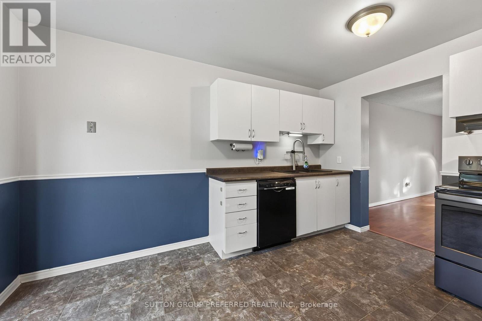 185 Martinet Avenue Property Photo 6