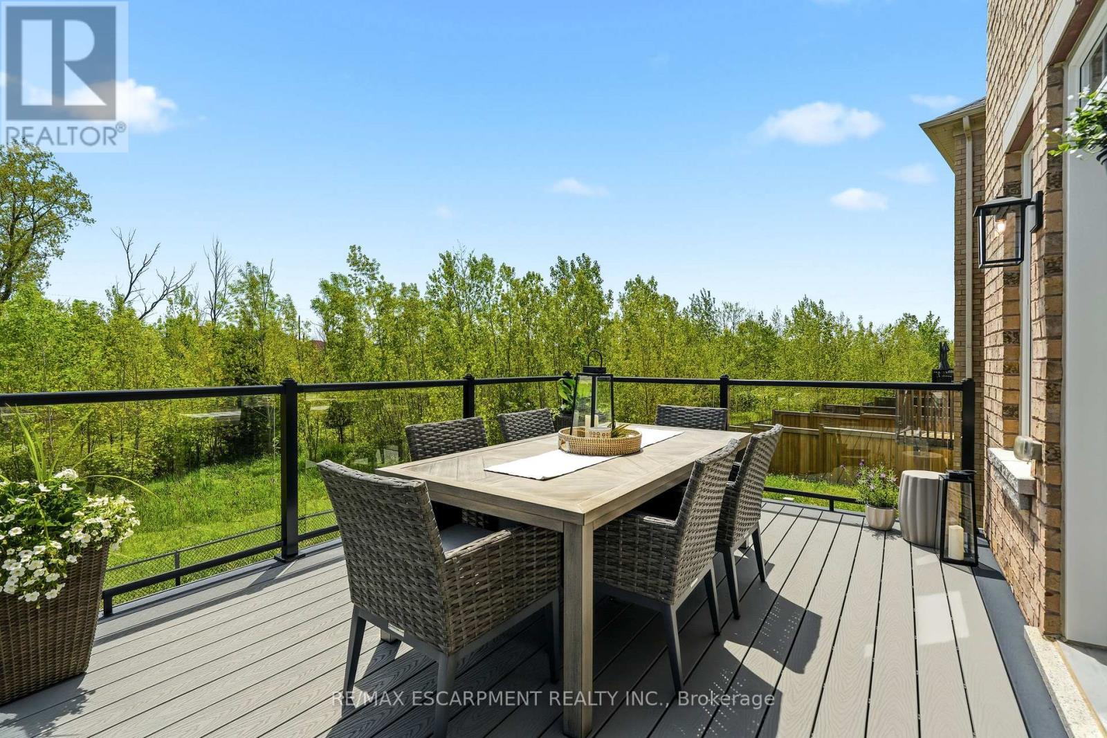 57 Riverwalk Drive Property Photo 23