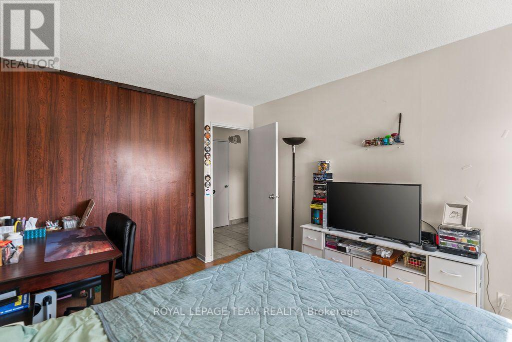 1112 - 2000 Jasmine Crescent Property Photo 13