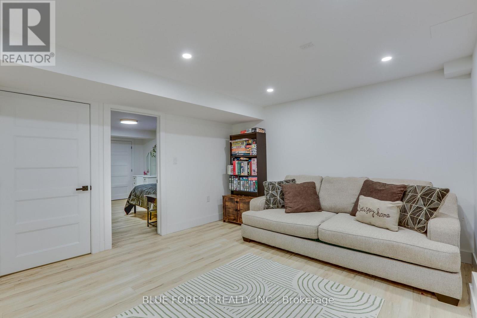 3 Meadowvale Drive Property Photo 14