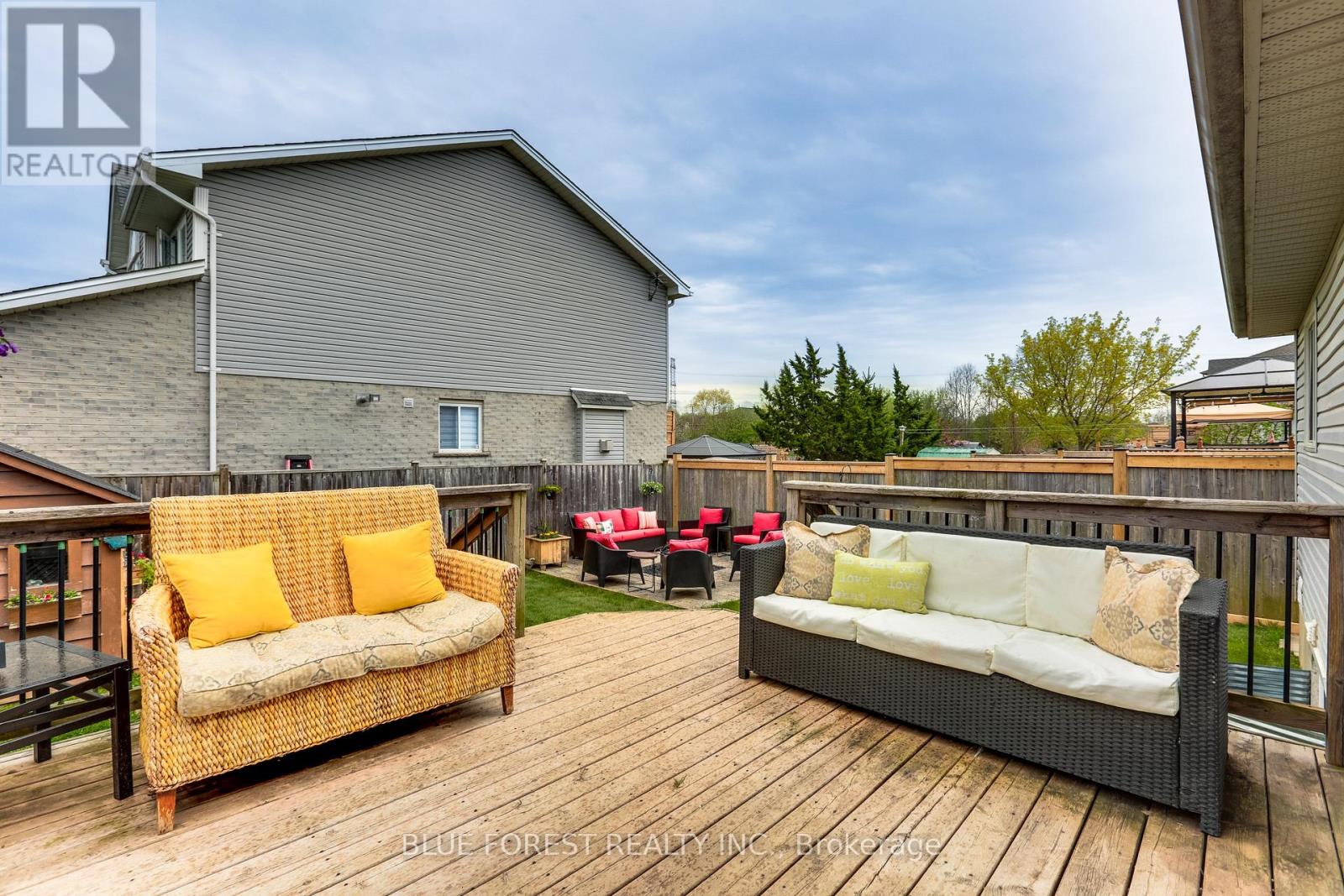 3 Meadowvale Drive Property Photo 24