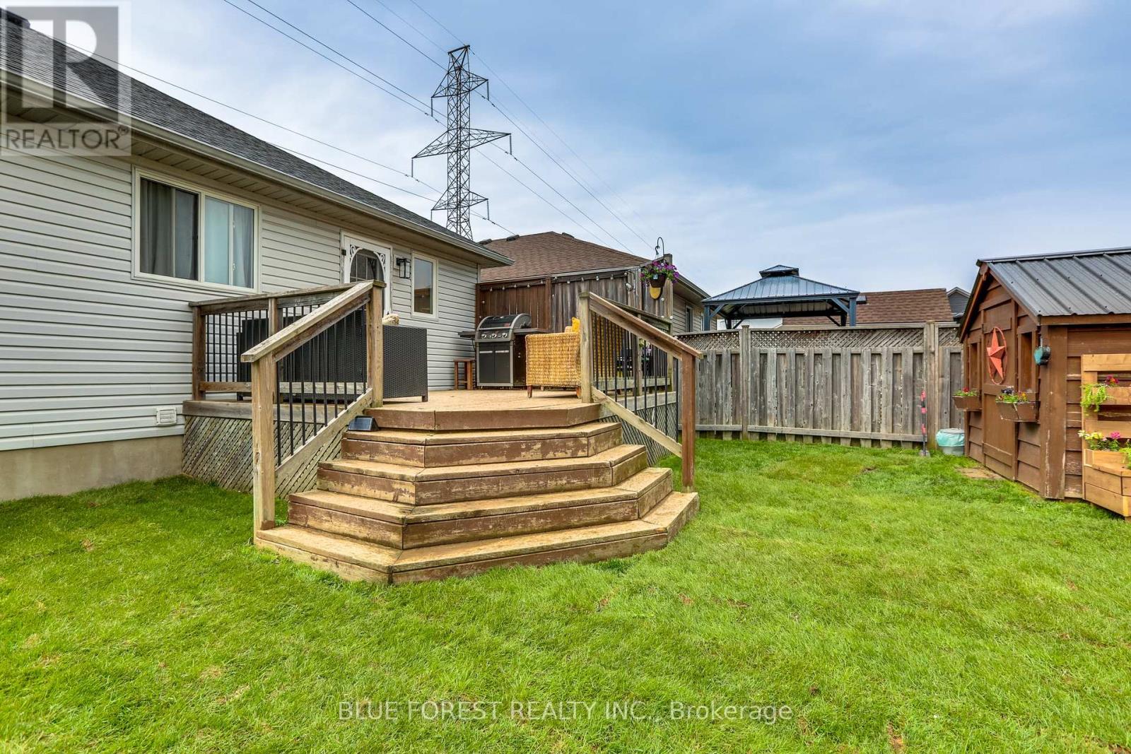 3 Meadowvale Drive Property Photo 27