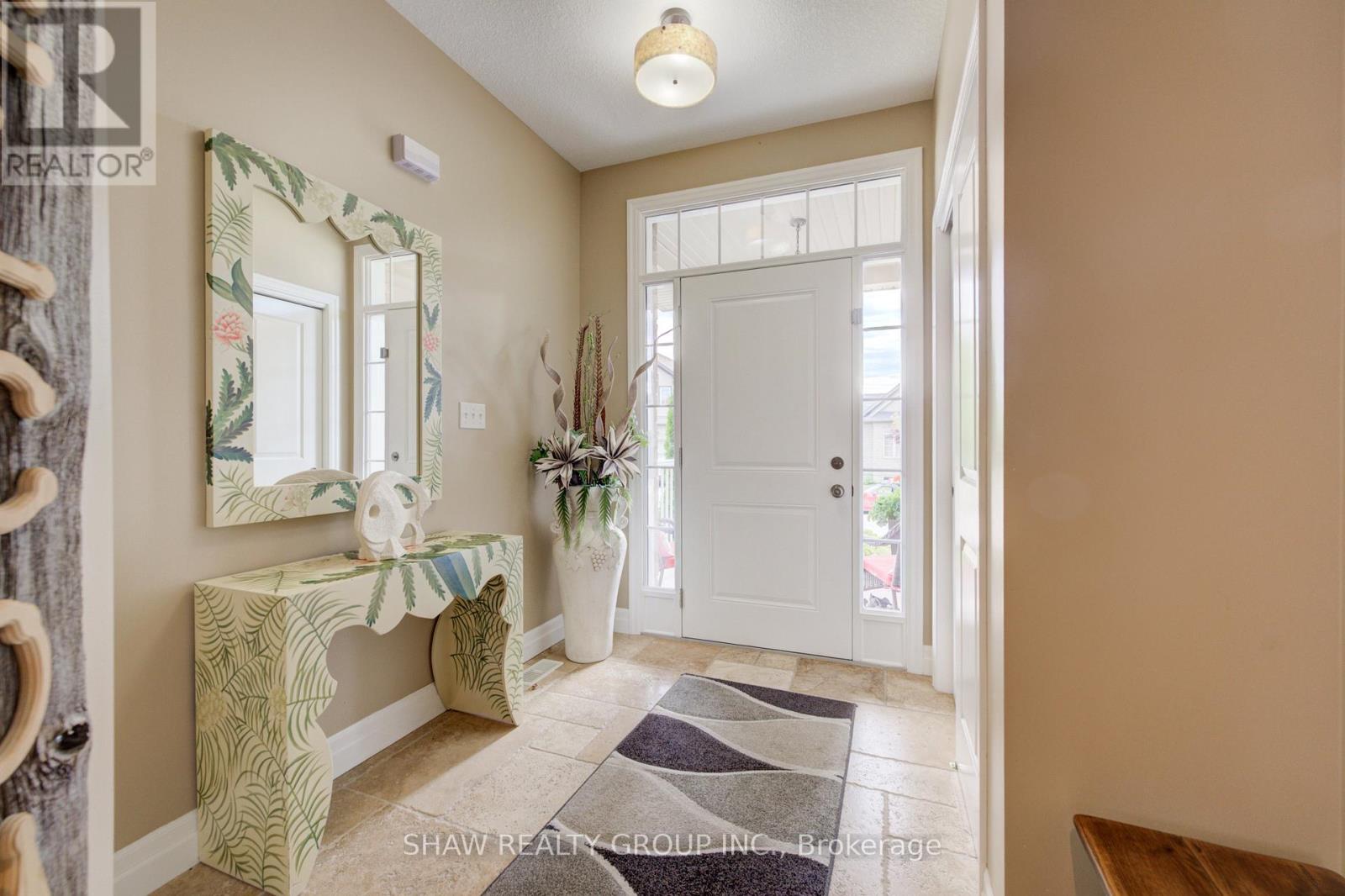 300 Watervale Crescent Property Photo 5