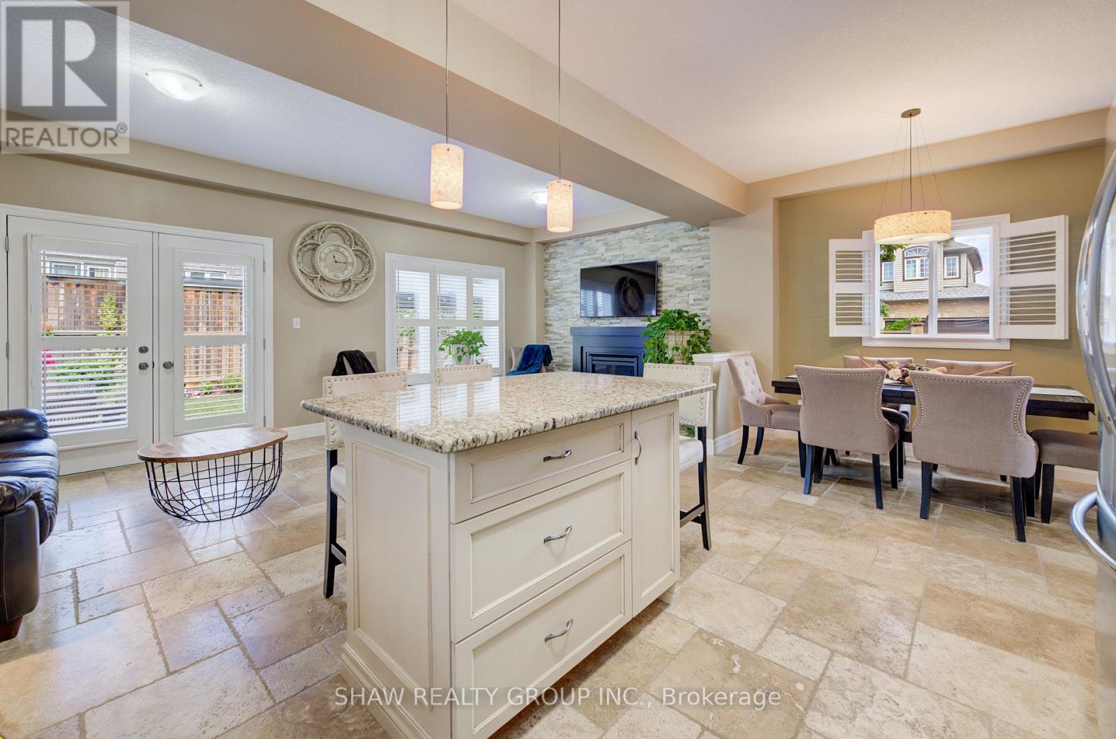 300 Watervale Crescent Property Photo 15