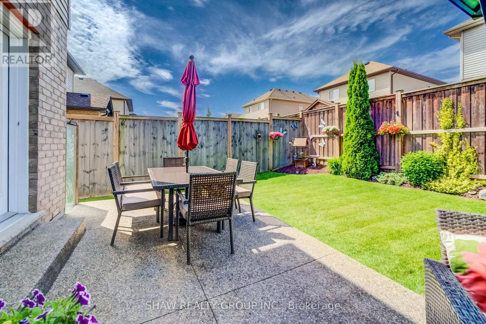 300 Watervale Crescent Property Photo 44