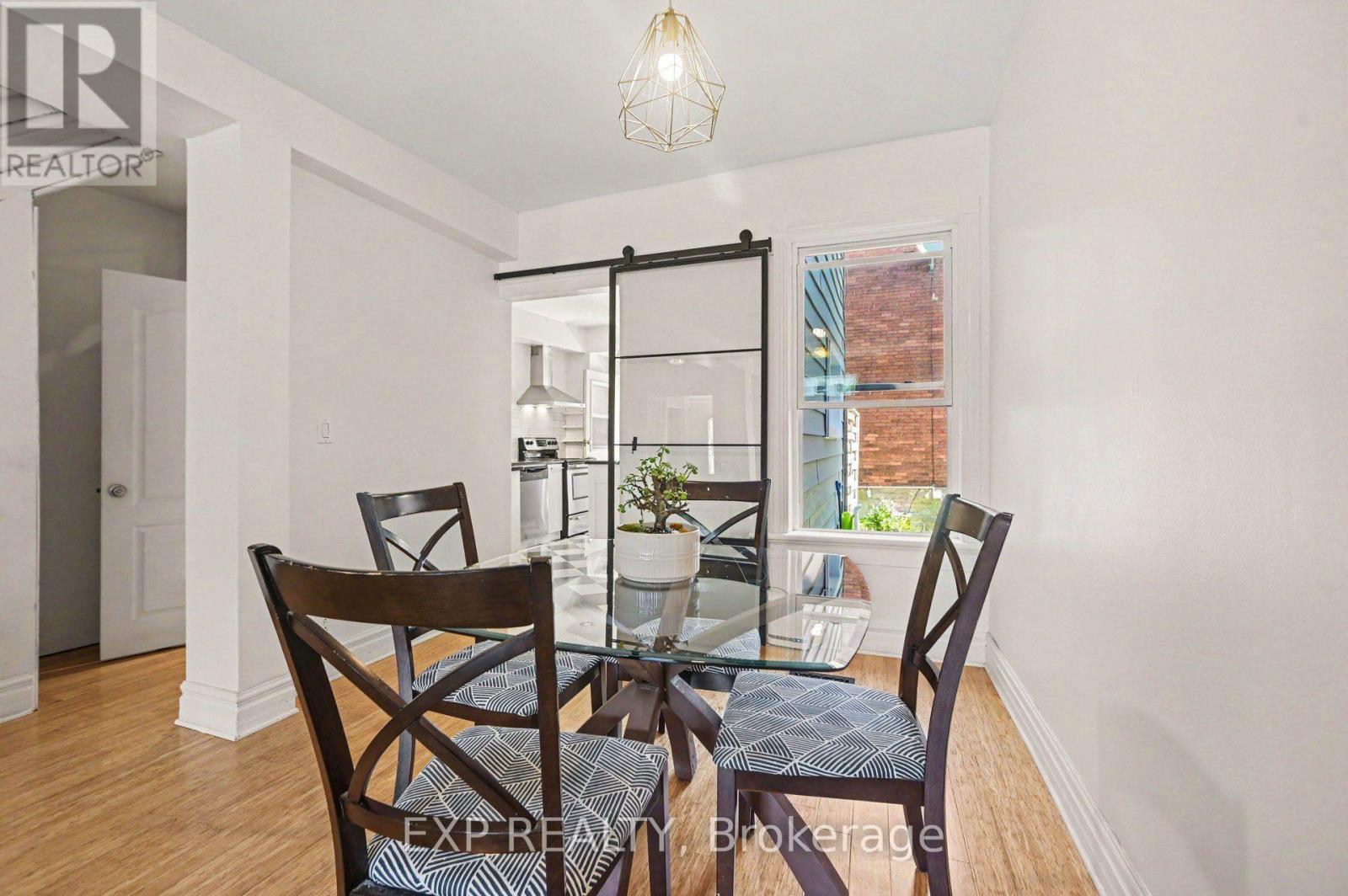 541 Bay Street Property Photo 11