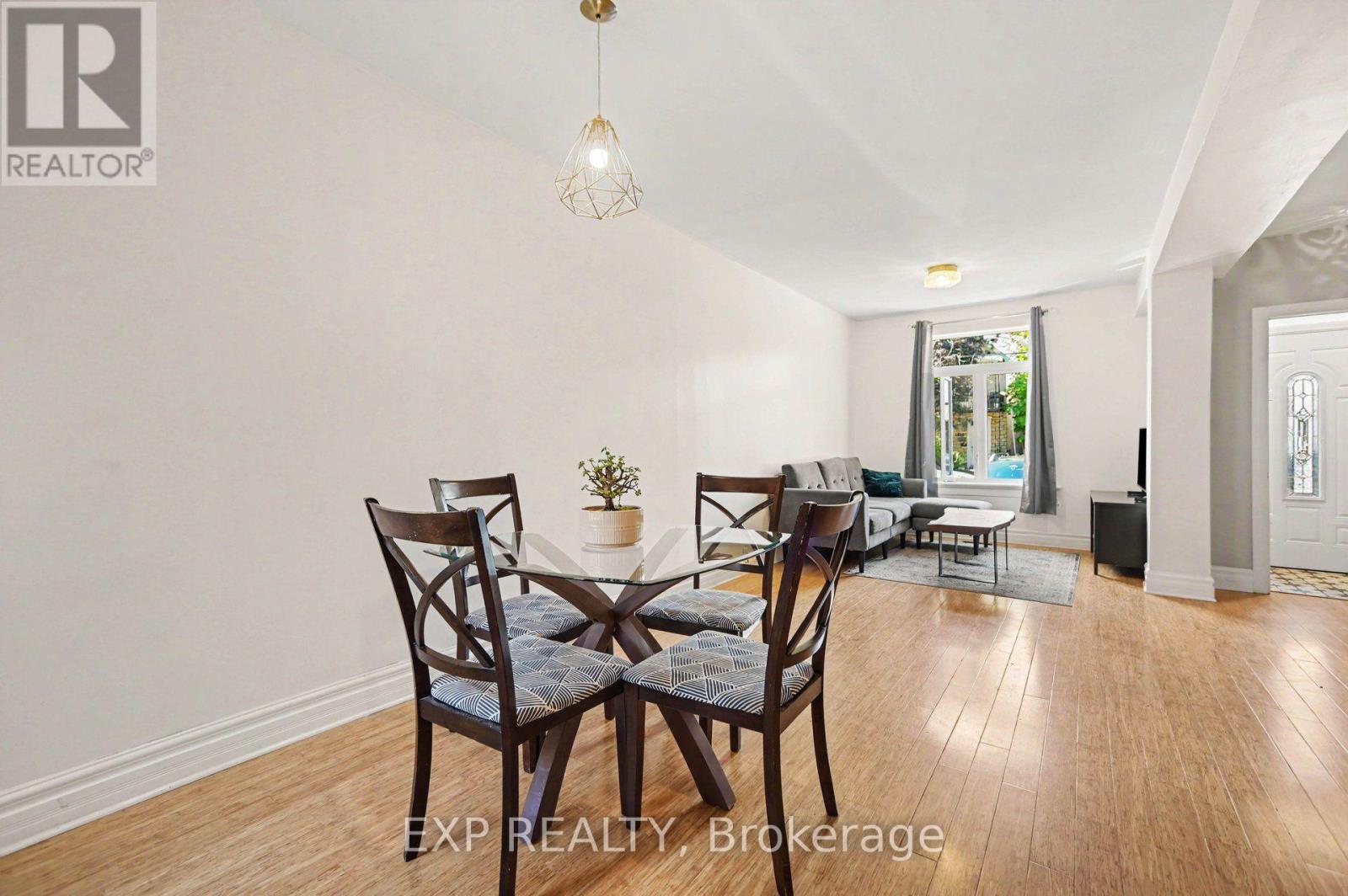 541 Bay Street Property Photo 12