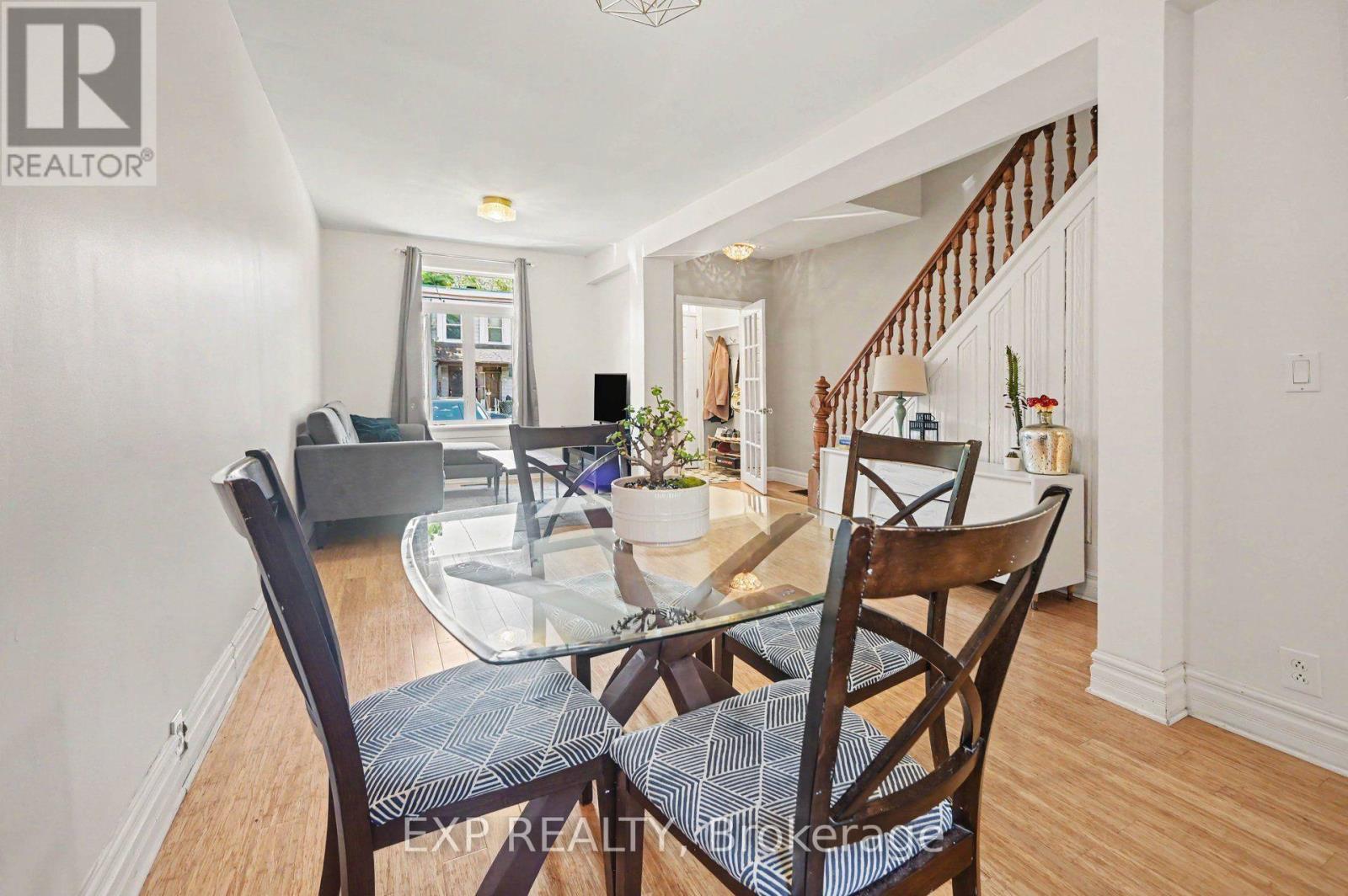 541 Bay Street Property Photo 13