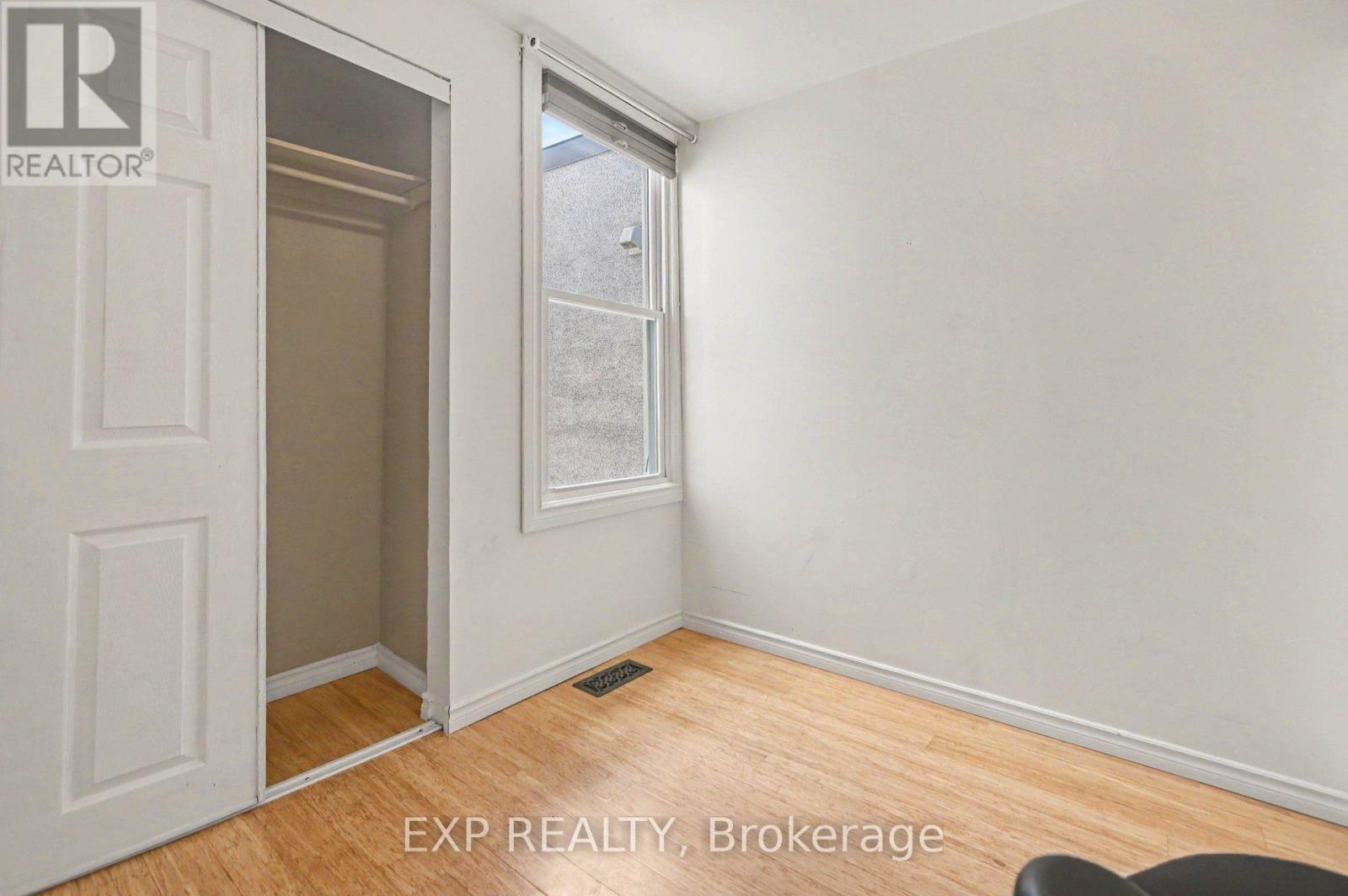 541 Bay Street Property Photo 22