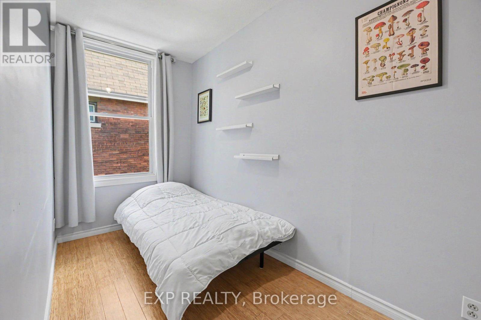 541 Bay Street Property Photo 27