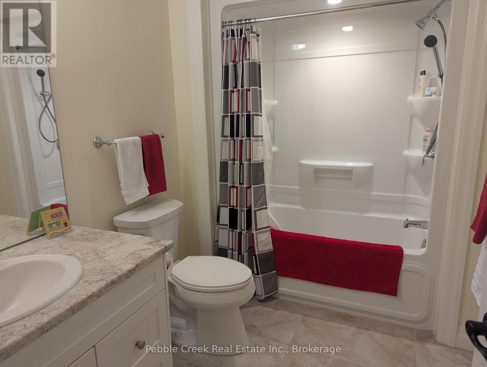 16 - 27 Fairhaven Lane Property Photo 17