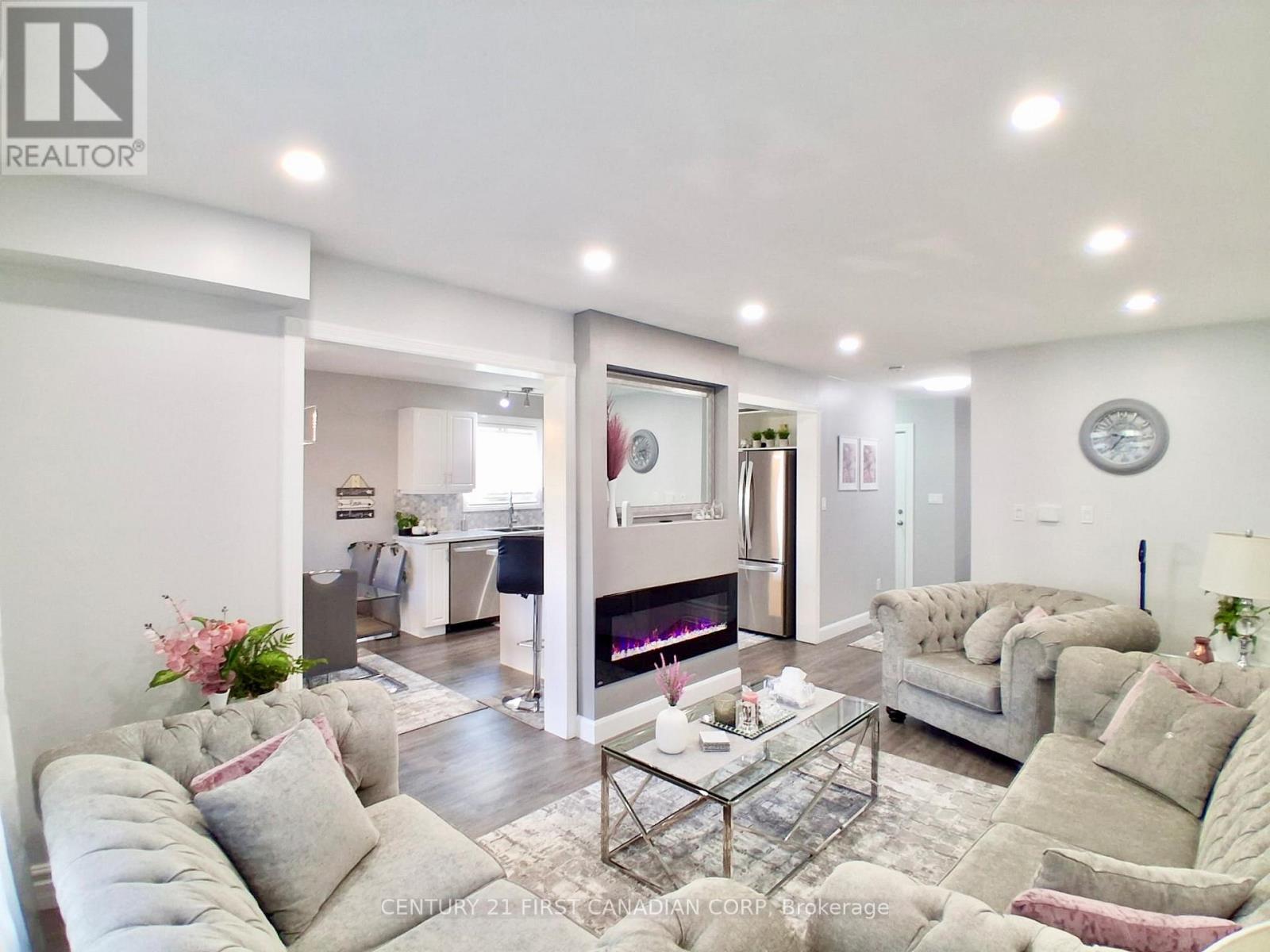 9 Barrett Crescent Property Photo 6
