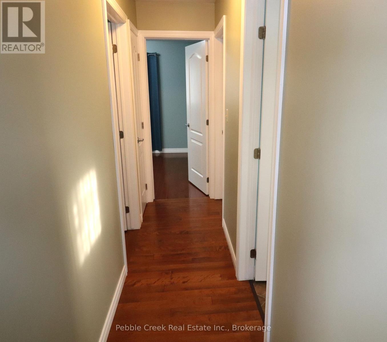 21 Suncoast Drive W Property Photo 13