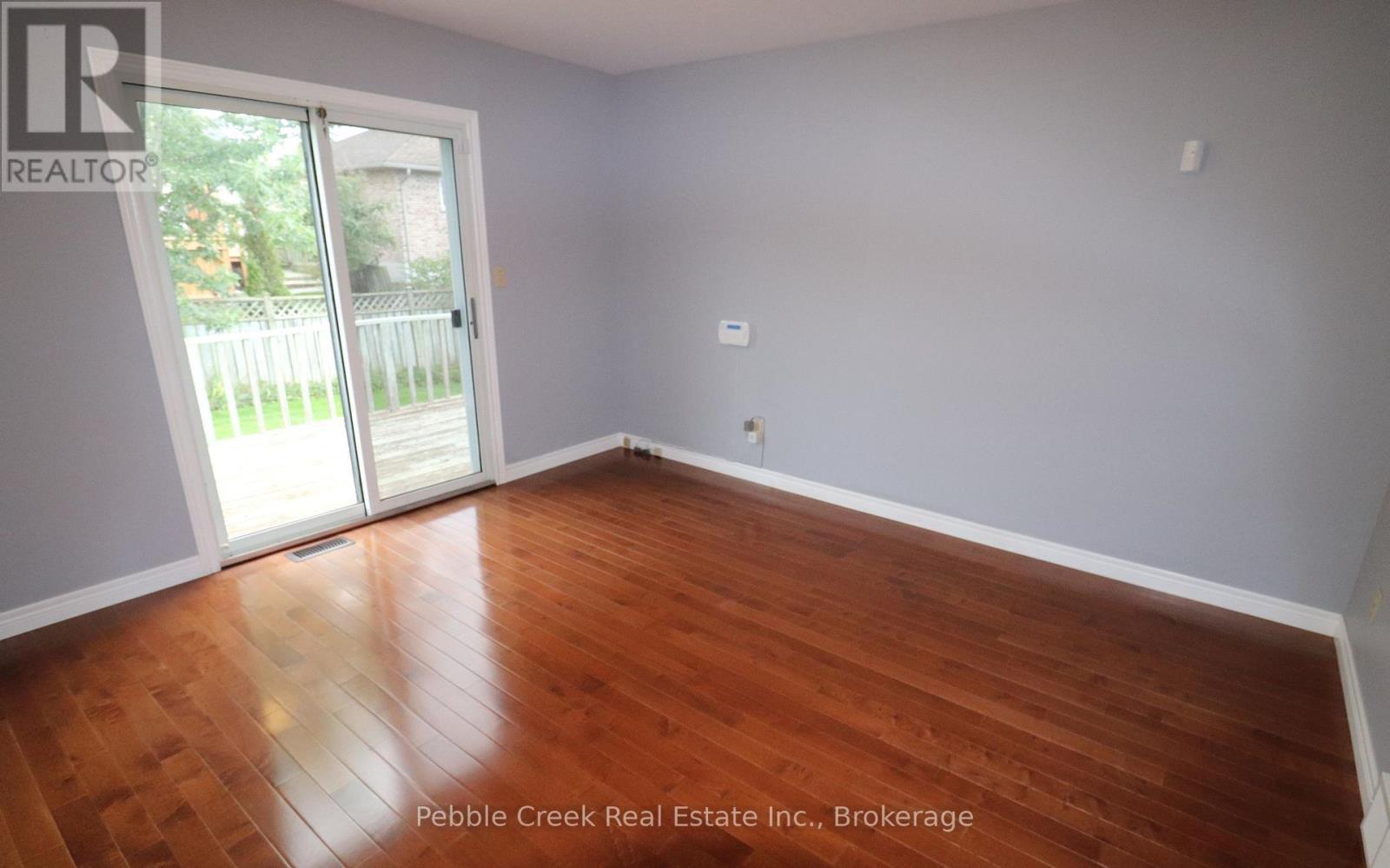 21 Suncoast Drive W Property Photo 18