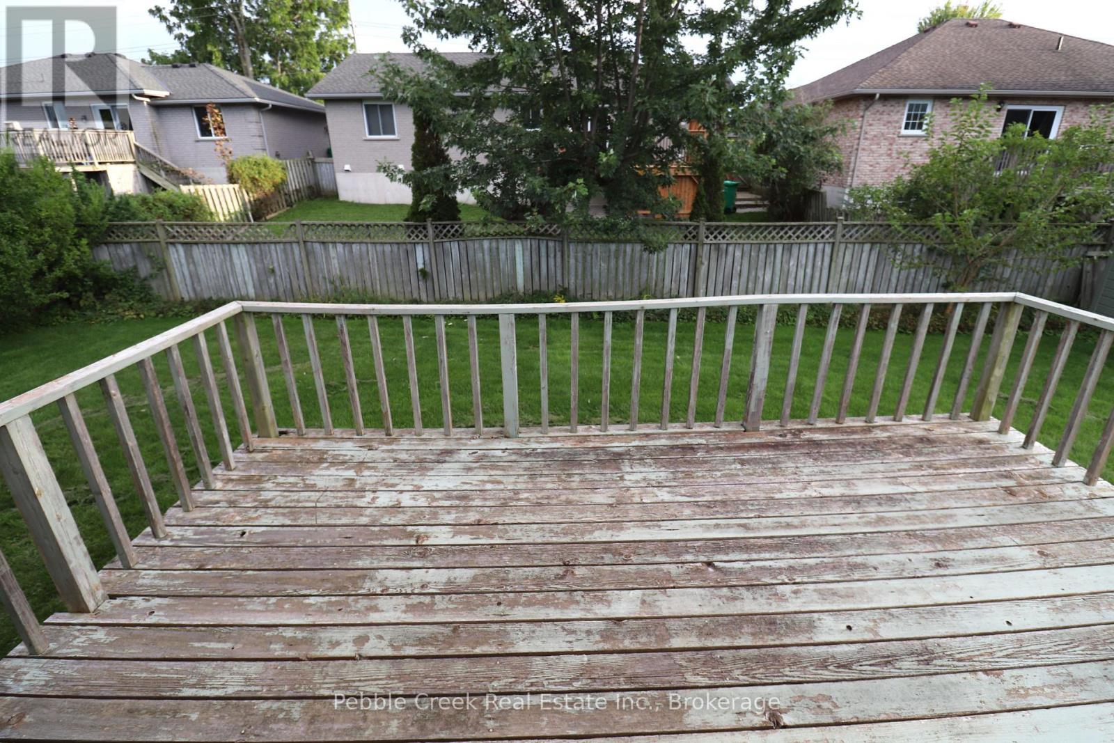 21 Suncoast Drive W Property Photo 19